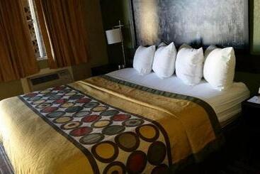 モーテル Super 8 By Wyndham Denver Central