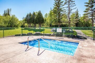 Superior Shores Resort