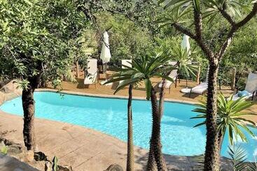 ホテル The Wild Blue Lodge Safari & Spa