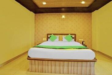 Отель Treebo Balaji Excellency & Spa