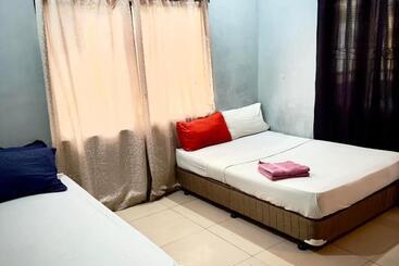 هتل V Cat Apartelle