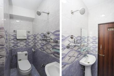 Pashupati Hotel By Oyo Rooms