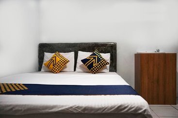 هاستل Pondok Mahkota By Oyo Rooms