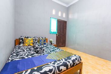 旅馆 Spot On 1746 Putri Kuning Residence