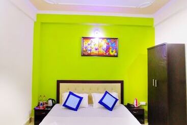 בית מלון כפרי Adb Rooms Arrival Inn