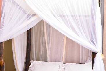 هتل Burka Coffee Lounge