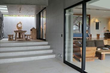 游客公寓 Leceb Sesoko Villa