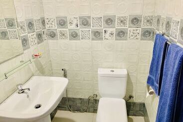 膳宿费 Michs Beach Villa   Maggona