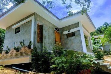 酒店 Sunshine On The Rock