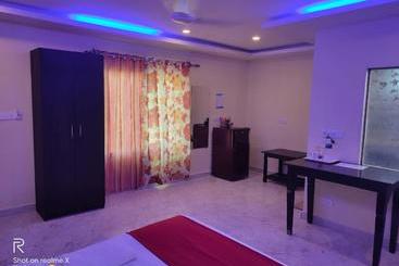 هتل Royal Tulip Goa Beach Cottages