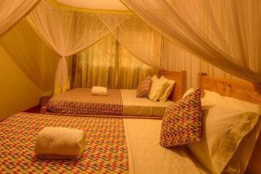 پانسیون Cycad Entebbe Guest House