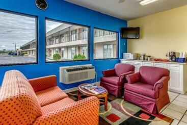 Хостел Econo Lodge