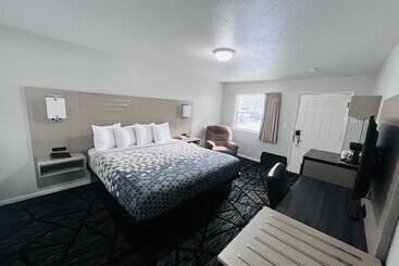 فندق Budget Inn Oskaloosa