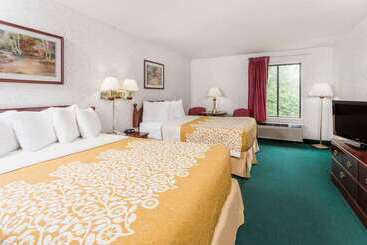 호텔 Days Inn By Wyndham Battlefield Rd/hwy 65