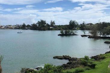 هتل Pagoda Hilo Bay