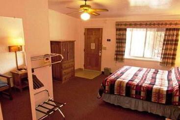 فندق Thunderbird Lodge