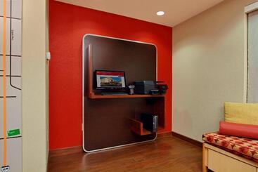 فندق Towneplace Suites Fort Worth Southwest Tcu Area