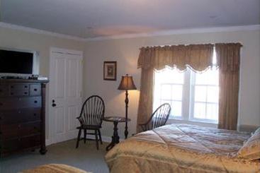 בית מלון כפרי Townsend Manor Inn