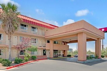 Magnuson Hotel El Paso West