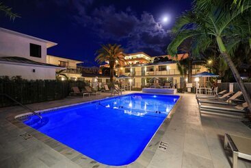 Tropic Isle Beach Resort