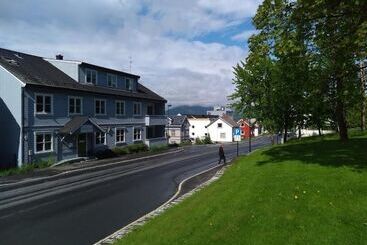 Мотель Sandnessjøen Overnatting