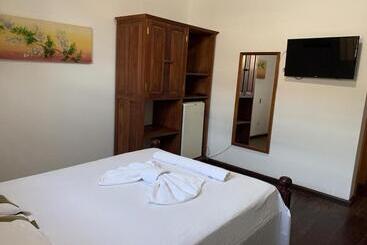 ペンション Pousada água Viva