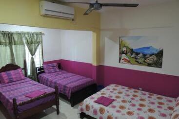 پانسیون Turispanish