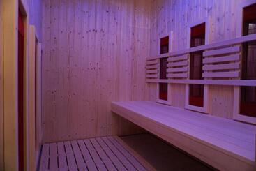住宿加早餐  Anna Panzió & Wellness Siófok