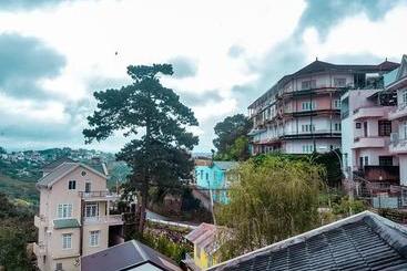 Lam Phan Hotel Villa