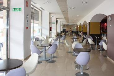 Отель Marina D'or