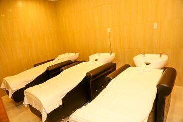 هتل Thuy Hoang Nguyen Resort & Spa