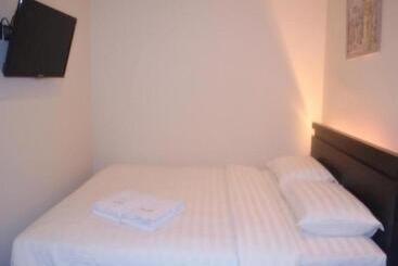 هتل Guardian Family