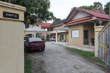 فندق Oyo 90018 River Village