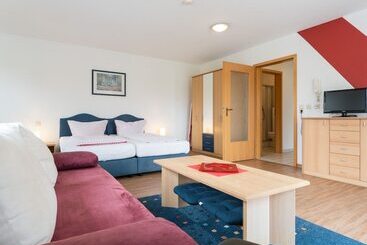 آپارتمانهای توریستها Simplistic Apartment In Bad Durrheim With Garden