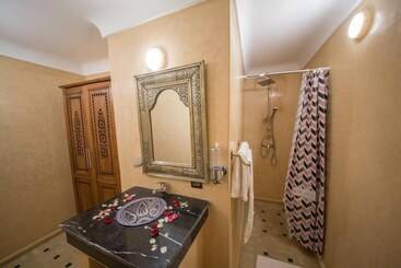 Riad Le Petit Patrimoine De Fés