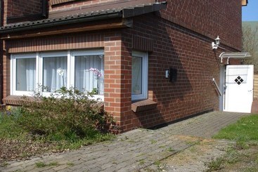 茅舍 Sunny Apartment In Kühlungsborn Near Seabeach