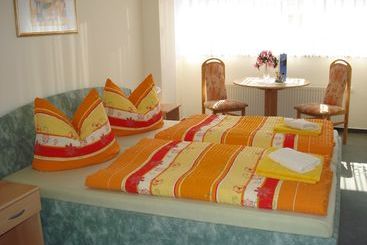Sunny Apartment In Kühlungsborn Near Seabeach