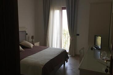 乡村酒店  Il Casale Del Mirto