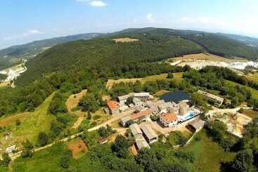 דירות לתיירים Luxury And Modern Villa With A Pool