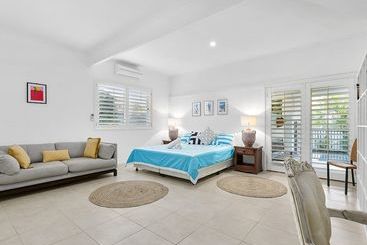茅舍 Stunning Sunshine Beach House In Prime Location  31 Ferguson Street