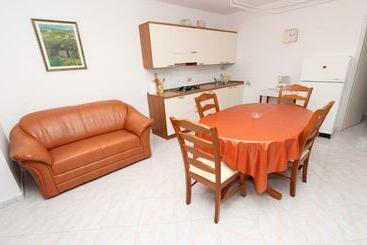 Жильё для туристов Apartments Filip