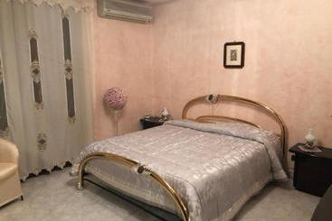 住宿加早餐  La Casa Dei Fiori 2.0