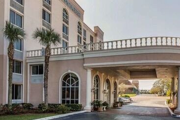 ホテル Comfort Inn & Suites Lakeland North I4