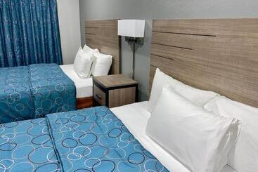 فندق على الطريق Budget Host Inn