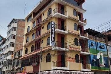 הוסטל Huaraz Center Hostal
