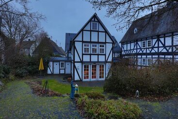 هتل Fiester Hannes