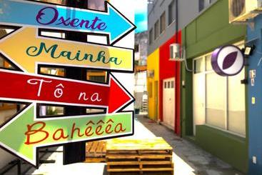 Nomads Hostel Multicultural & Coworking