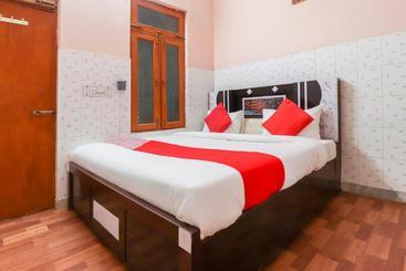 هتل Oyo 68779  Gl Marriage Complex