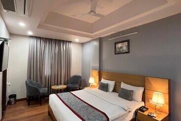 בית מלון כפרי Sarvin