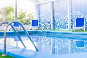 アパートホテル Eix Platja Daurada Hotel & Spa